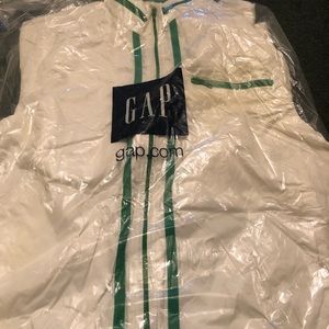 Men’s Gap white nylon light jacket size XL